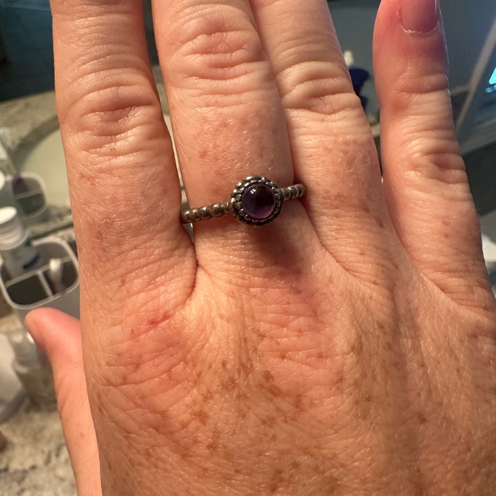 Pandora ring